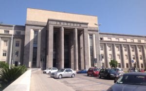 OSSI CANI TRIBUNALE DI CAGLIARI