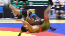 Simone Piroddu wrestling war sassaricostume blu