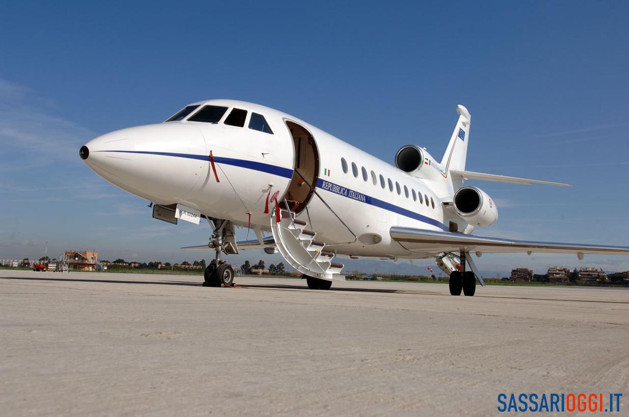 Alghero, donna in pericolo di vita trasporta dell'aeronautica a Bologna - Sassari Oggi