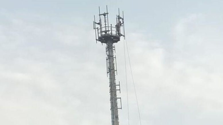 L'antenna radiobase a Sorso