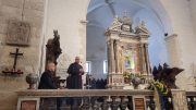 Monsignor Francesco Soddu e monsignor Gian Franco Saba nel Duomo di Sassari
