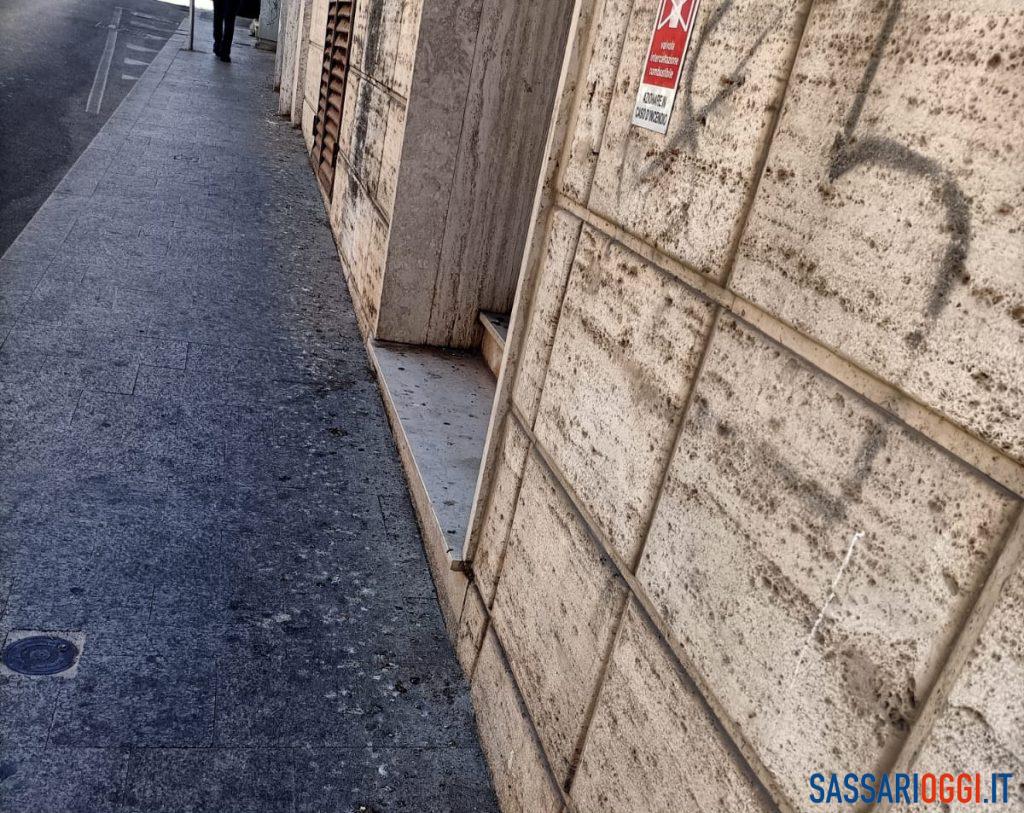 sporcizia strade sassari