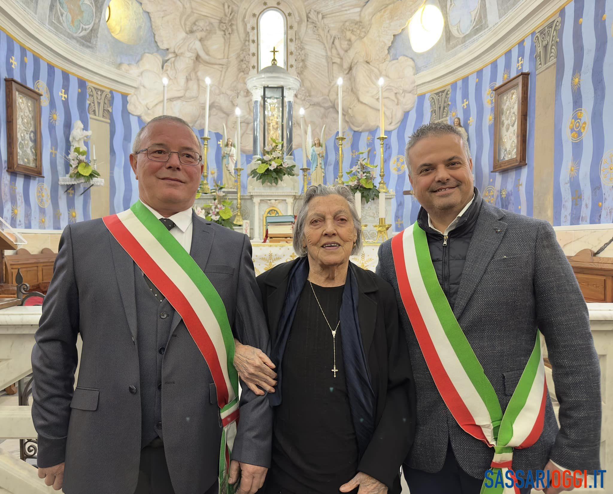 Due sindaci per i 100 anni di zia Michelina, grande festa a Thiesi