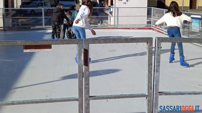 pista pattinaggio ghiaccio stintino