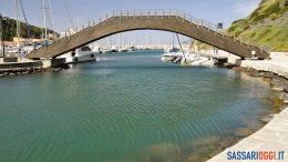 Ponte pedonale porto turistico Castelsardo