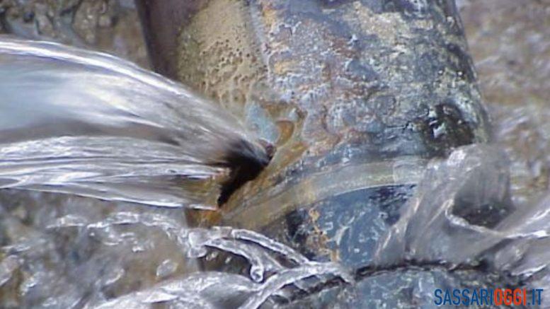 Acqua, Abbanoa Sassari, condotta idrica