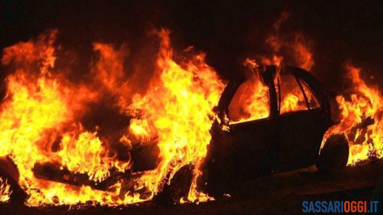 fiamme porto ferro auto solinas martis fiamme