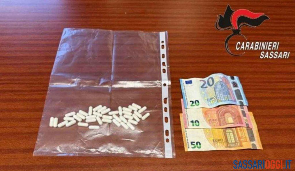 Arrestato a Porto Torres mentre cerca di disfarsi della cocaina