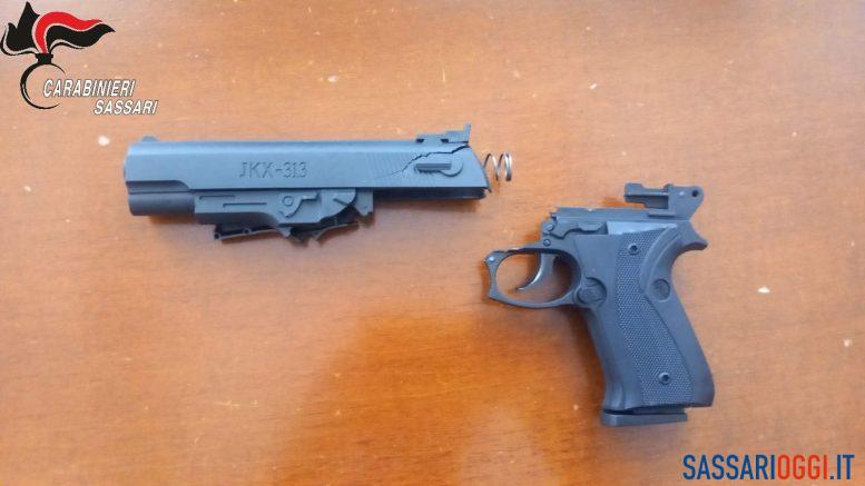 Entra in classe con una pistola, paura nella scuola di Ozieri