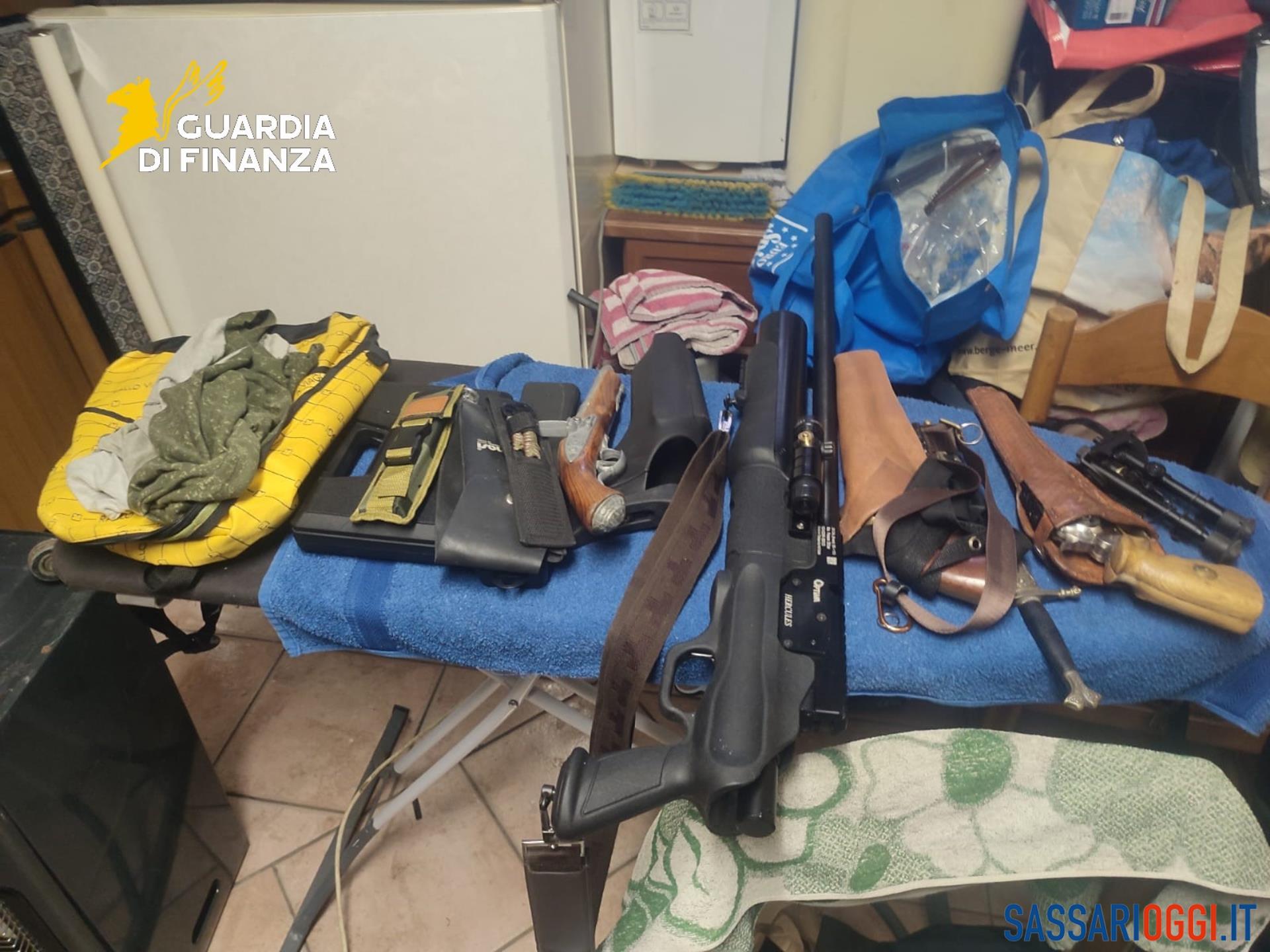 Armi e munizioni in auto, arrestato un 63enne a Porto Torres