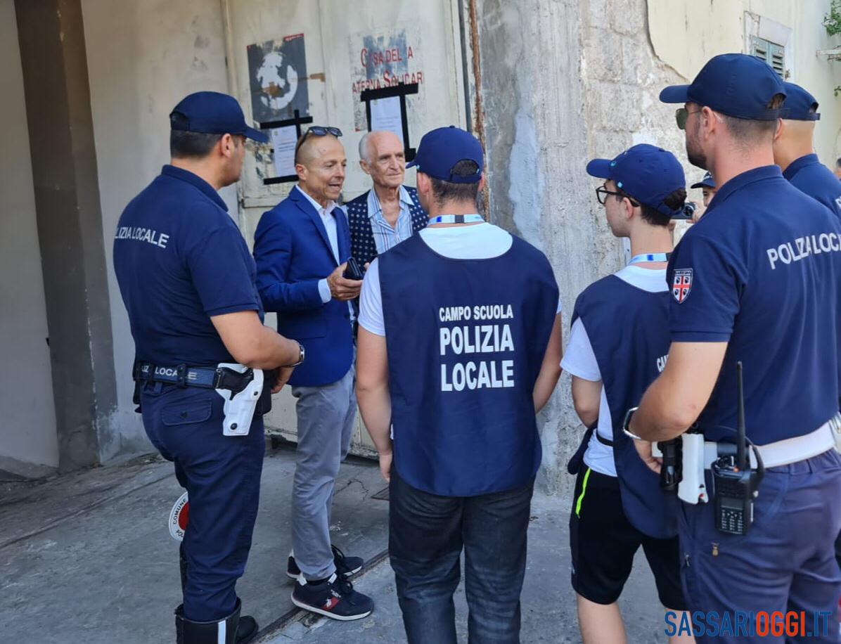 Giovani in campo con la Polizia locale tra pattuglie e solidarietà