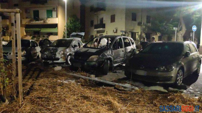 Incendio a Sassari, danni ingenti a diverse auto è doloso