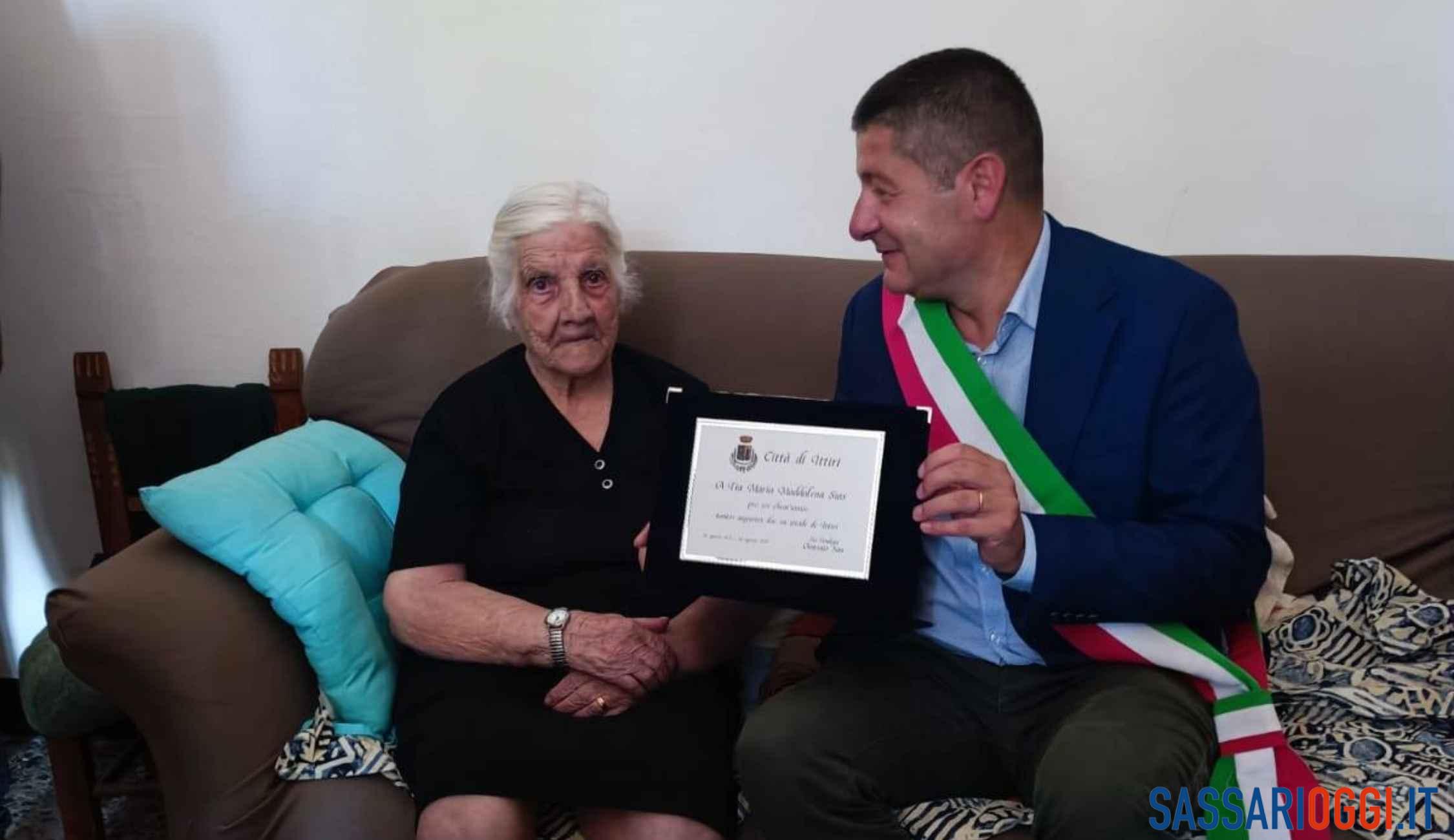 Grande festa a Ittiri per i 100 anni di Maria Maddalena Sias