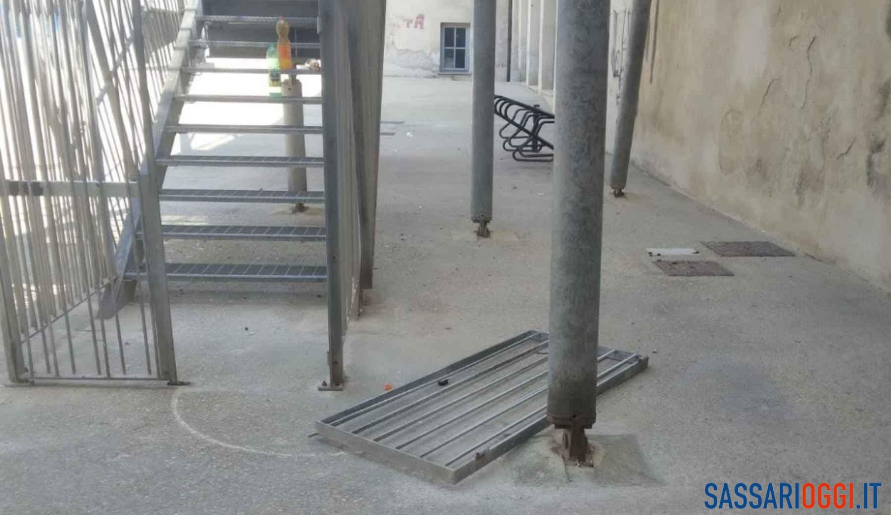 Vandalizzata la scala della Facoltà di Architettura di Alghero