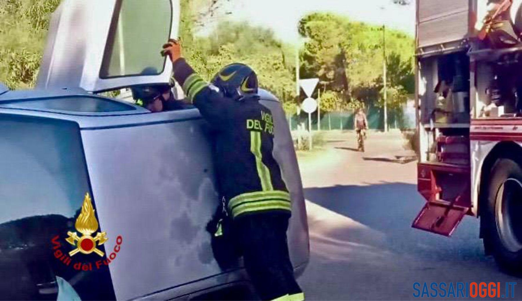 Si ribalta con l'auto sulla strada verso Porto Torres, un ferito