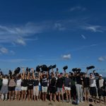 Gli studenti svizzeri puliscono per il terzo anno la spiaggia di Valledoria