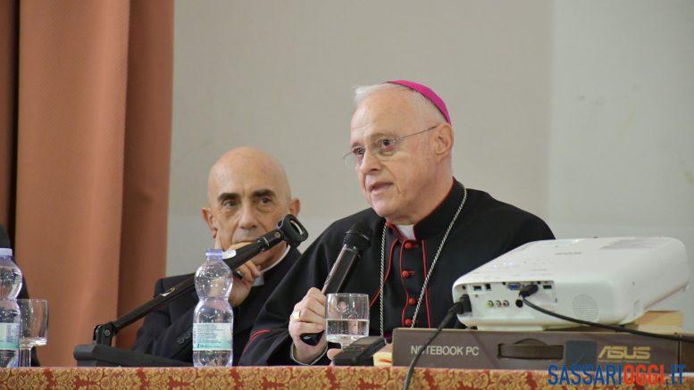 Monsignor Mauro Maria Morfino, vescovo di Alghero