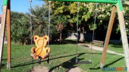 Nel parco di Usini un'altalena per i bambini speciali