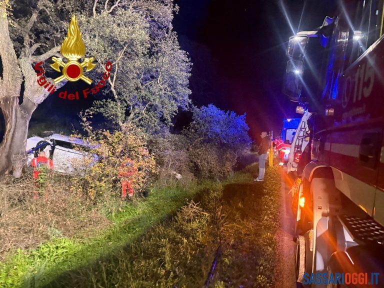 Incidente sulla strada per Bono, un morto e un ferito grave