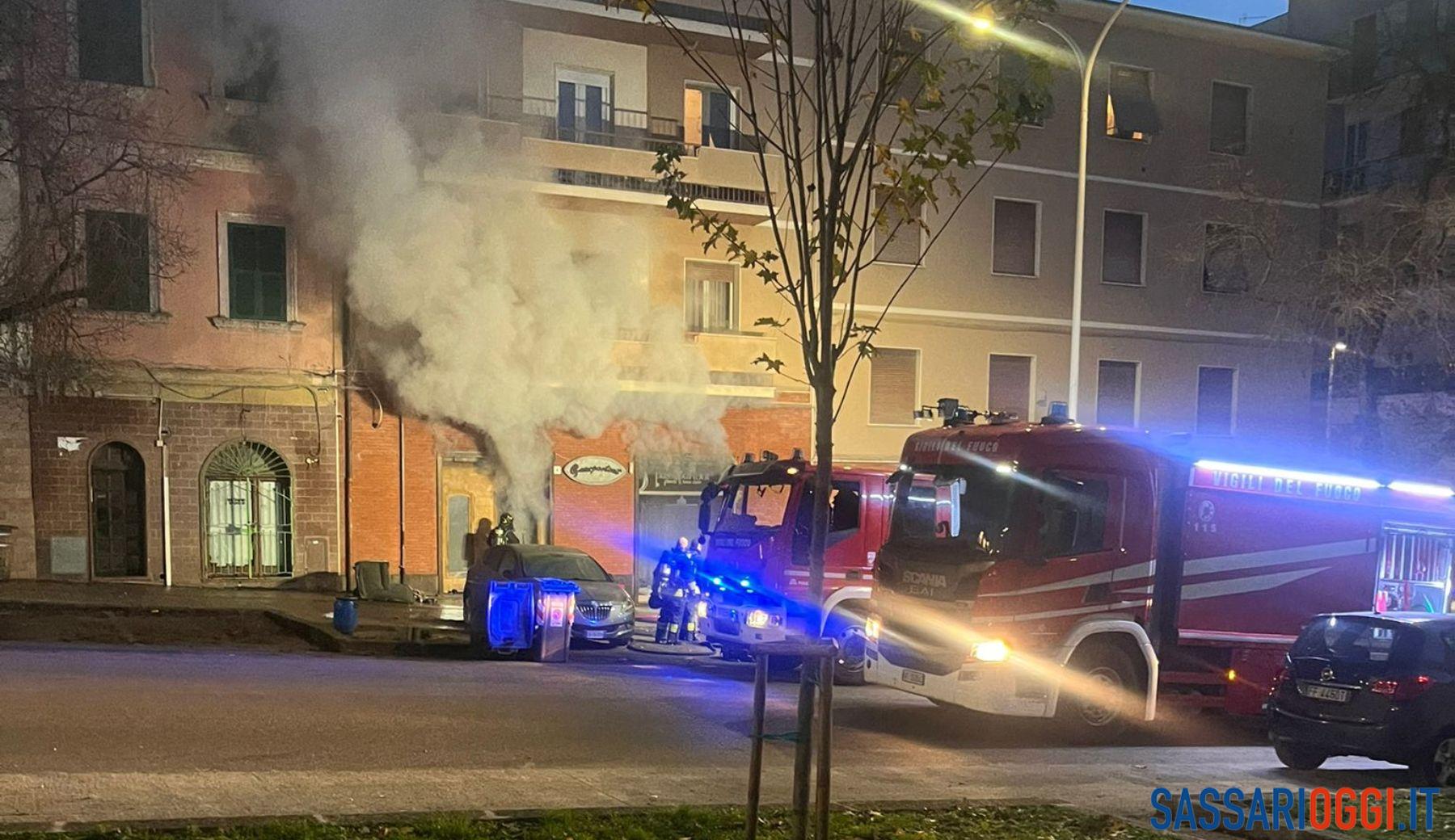 Incendio negozio Passepartout Sassari