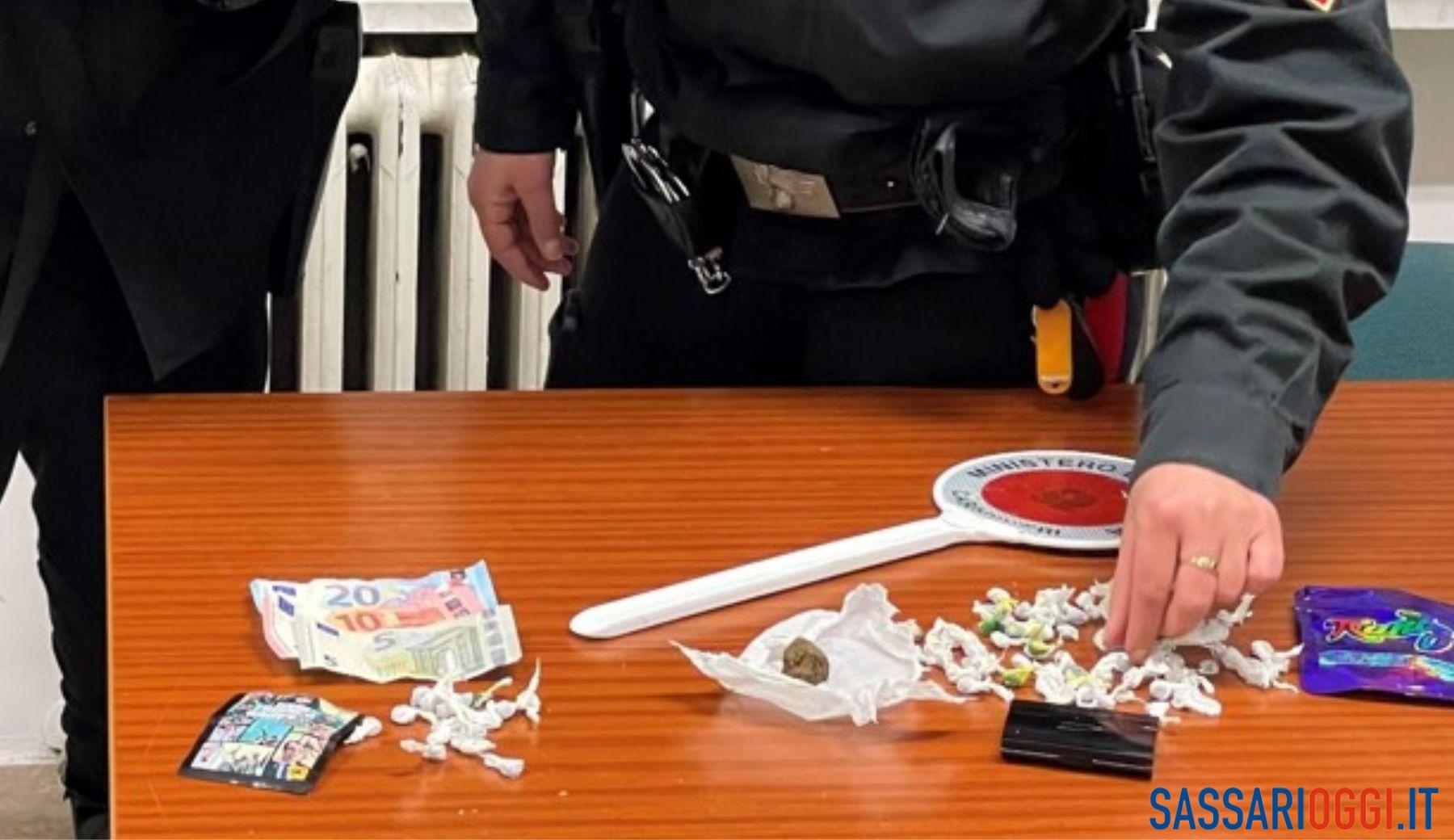Beccato con la droga dai carabinieri, arrestato a Porto Torres