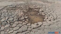 La strada Cheremule-Giave è a rischio, la protesta del sindaco