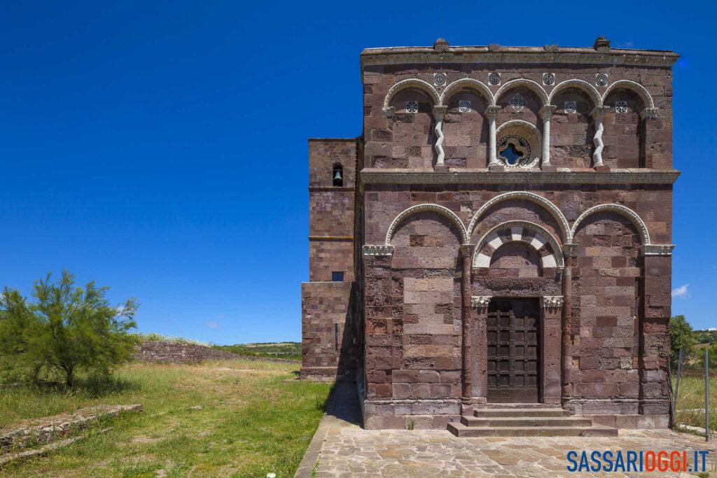 Niente fotovoltaico vicino alla chiesa romanica: la vittoria del Comune di Tergu