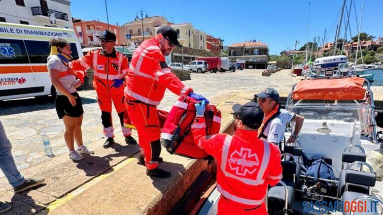 Cade in bici all'Asinara, i soccorsi arrivano in battello