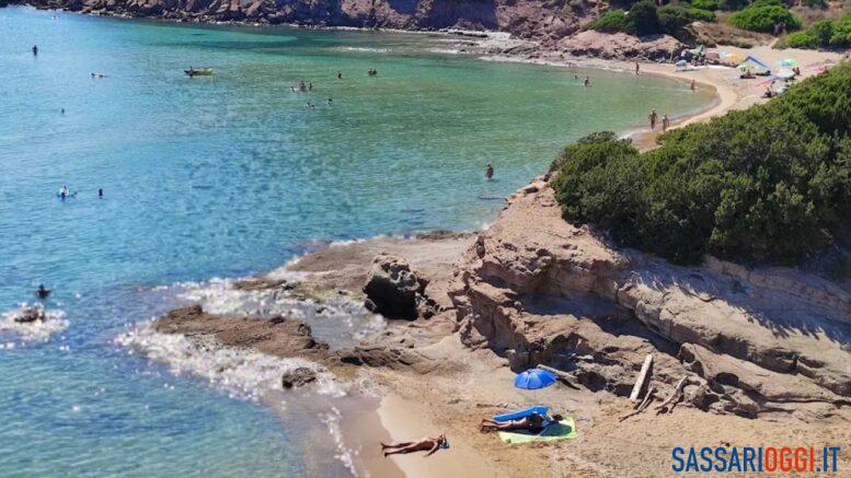 spiaggia porto ferro