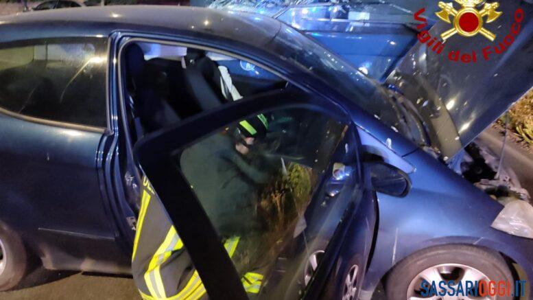 Scontro tra auto e bus a Sassari, 5 feriti nell'incidente