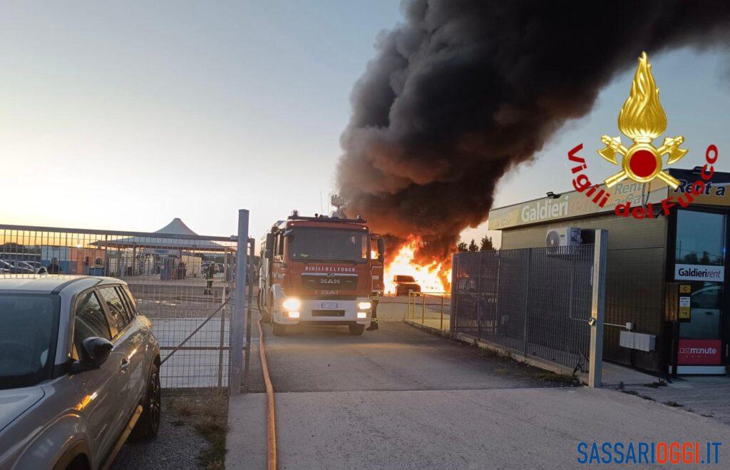 Alghero brucia e ha paura, il sindaco chiede più forze dell’ordine