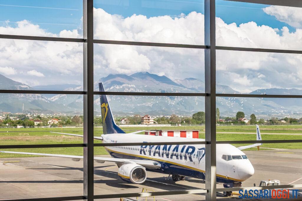 Alghero si avvicina a Tirana, decolla il volo diretto con Ryanair