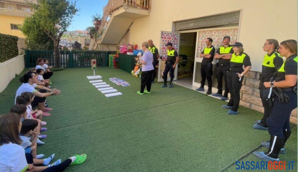 Educazione stradale all’asilo nido con la Polizia locale di Alghero