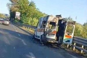 incendio ambulanza sassari