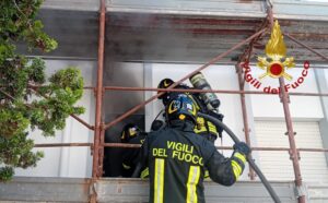 incendio casa alghero