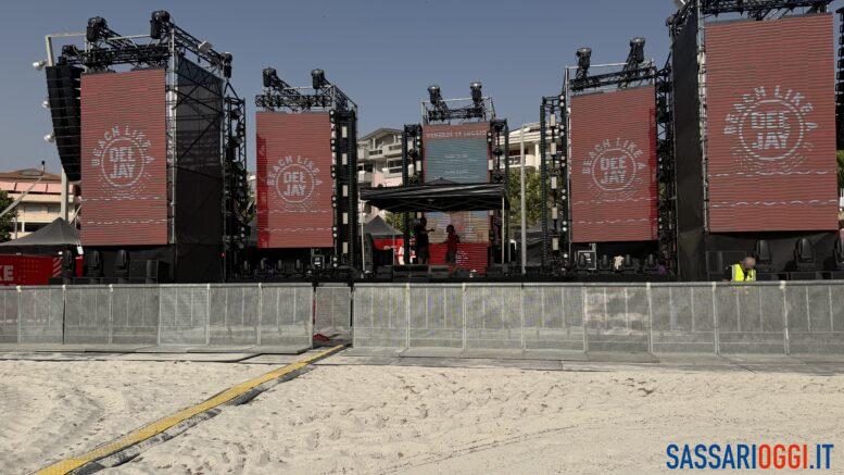 Beach Like a Deejay