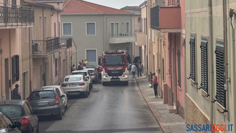 Incendio a Sorso, fiamme nel giardino per guasto fotovoltaico