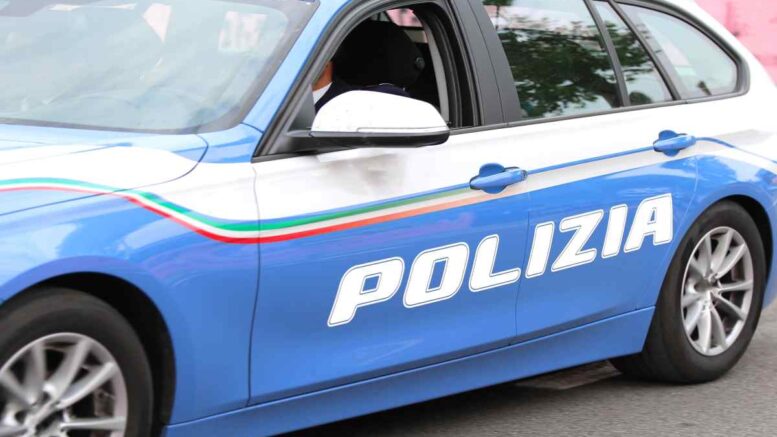 Polizia auto