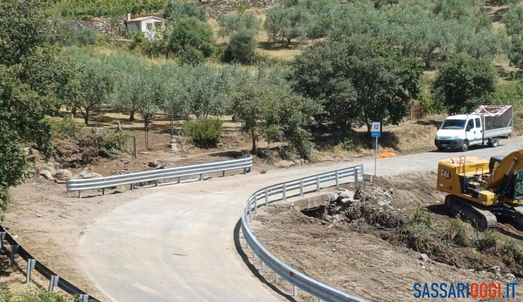 Detriti sulla strada per Bottidda, chiusa e riaperta la statale