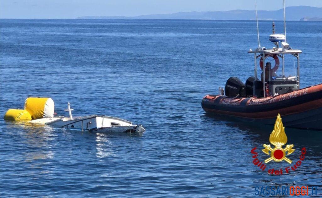 Barca affondata a Porto Torres, recuperata coi sommozzatori