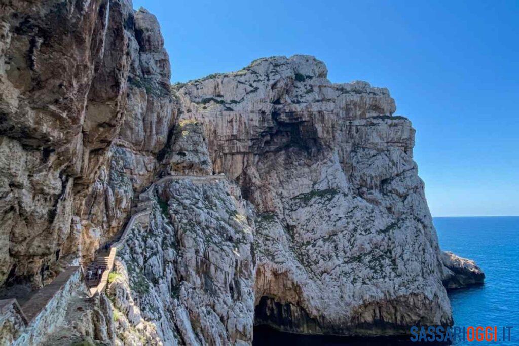 Due malori per il caldo, chiusi i sentieri del Parco e l’Escala del Cabirol