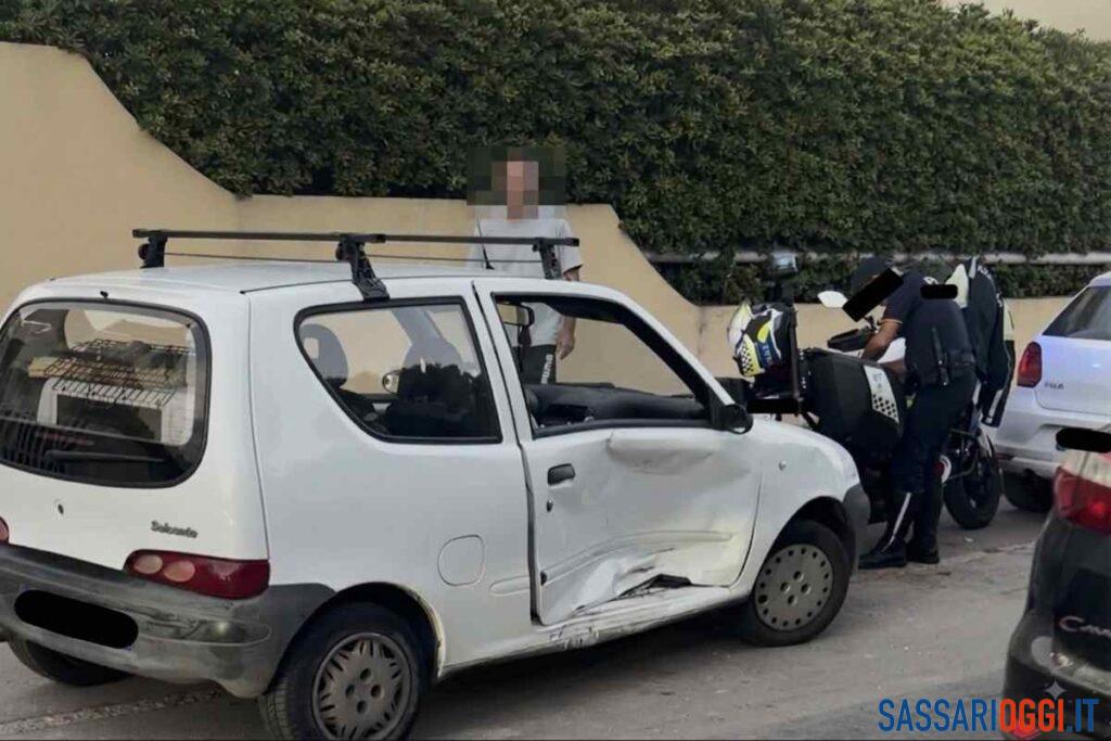 Alghero, incidente in via Lido: danneggiata una Fiat 500