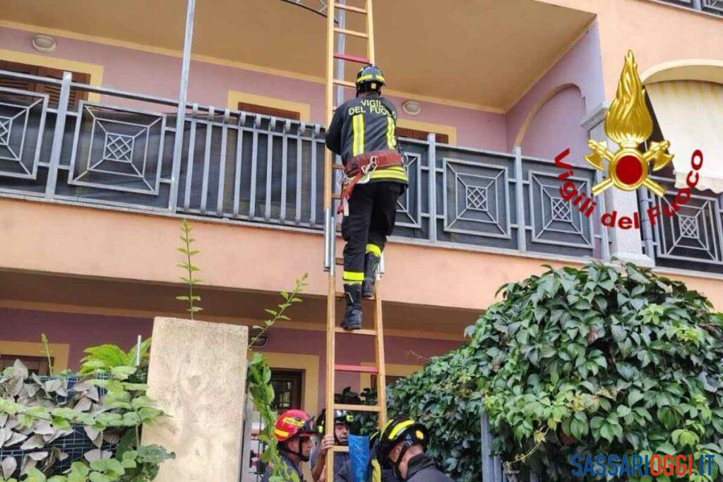 Cade in casa e non riesce ad alzarsi: salvata anziana a Sassari