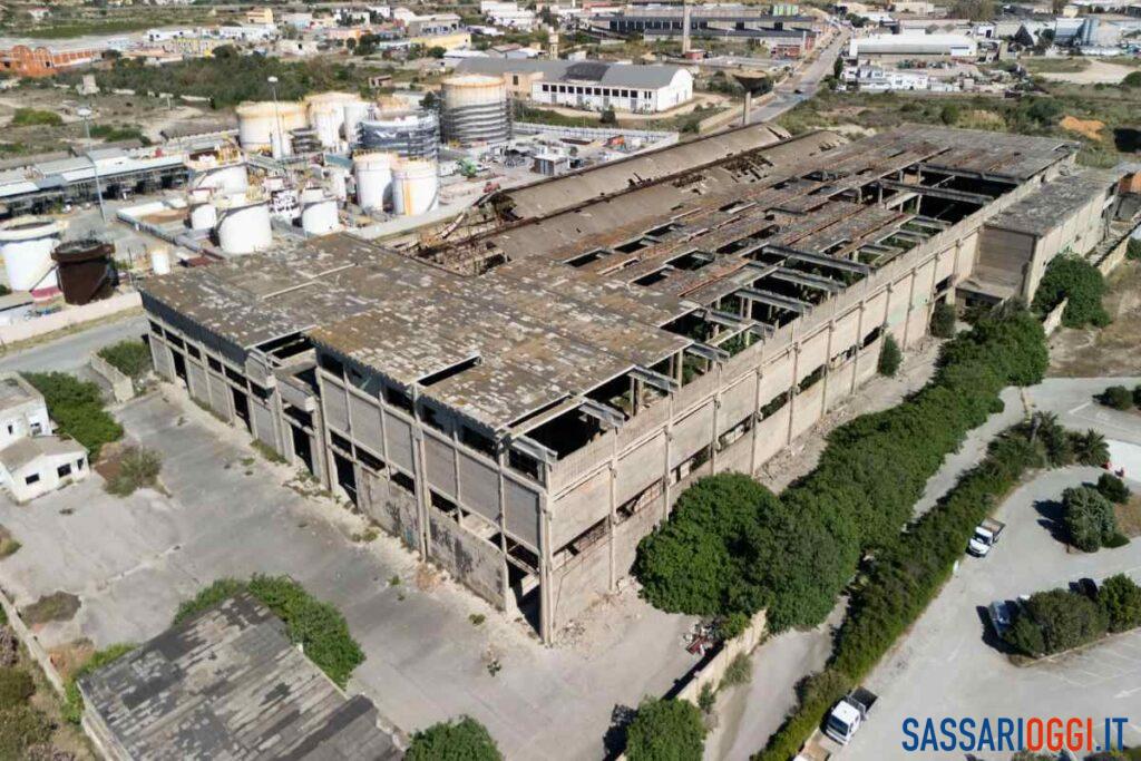 Addio ai ruderi industriali a Porto Torres, un polo nautico al loro posto