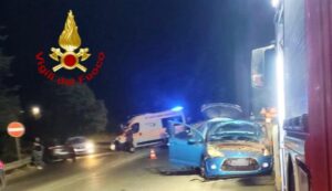 Incidente a Sassari, due auto si scontrano in viale Porto Torres