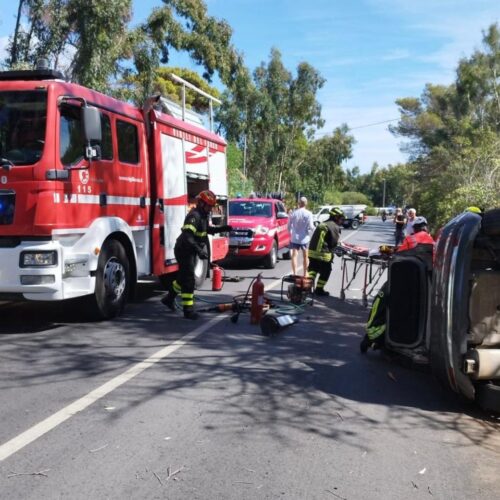 Incidente auto si ribalta a Porto Conte, conducente trasportato a Sassari