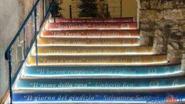 La scalinata di Palazzo Baronale a Sorso si accende di cultura