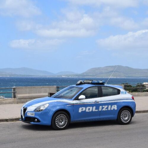 polizia alghero auto mare