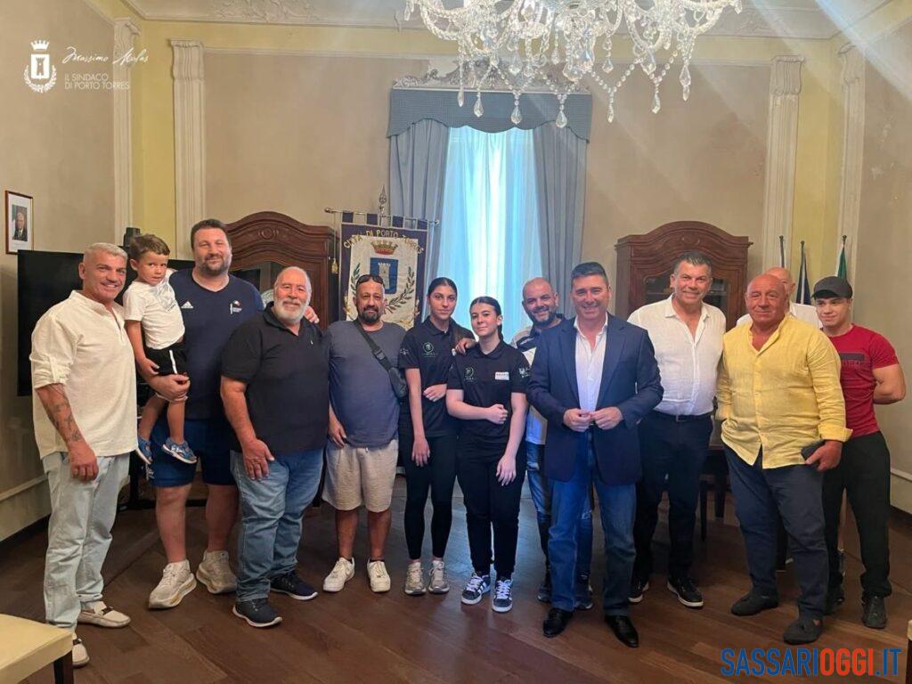 Il campione olimpico di boxe Roberto Cammarelle in visita a Porto Torres