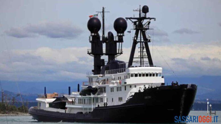yacht stintino